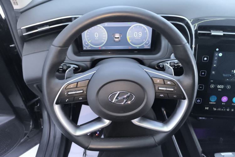 现代 2023款 途胜L 1.5T 自动两驱LUX尊贵版中控内饰13