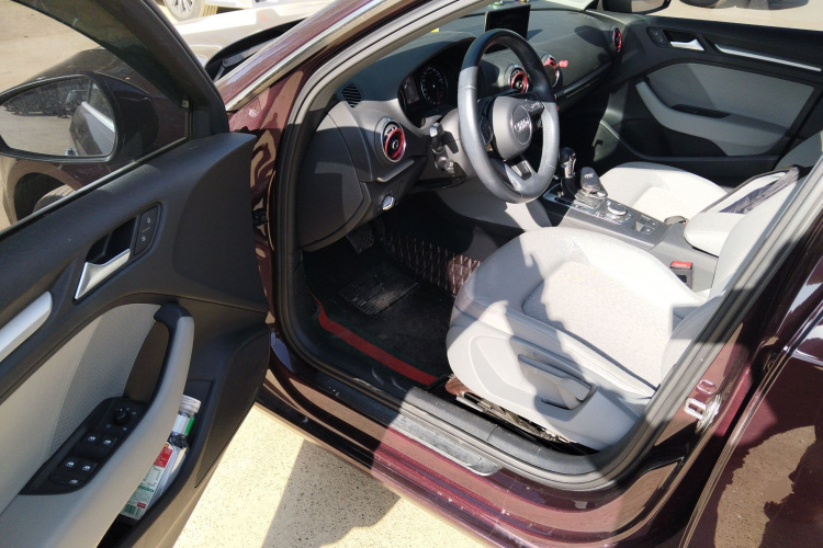 奥迪A3 2020款 Sportback 35 TFSI 进取型 国VI中控内饰20