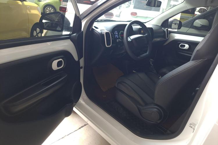 荣威 科莱威CLEVER 2022款 311km元气啵啵版中控内饰7002