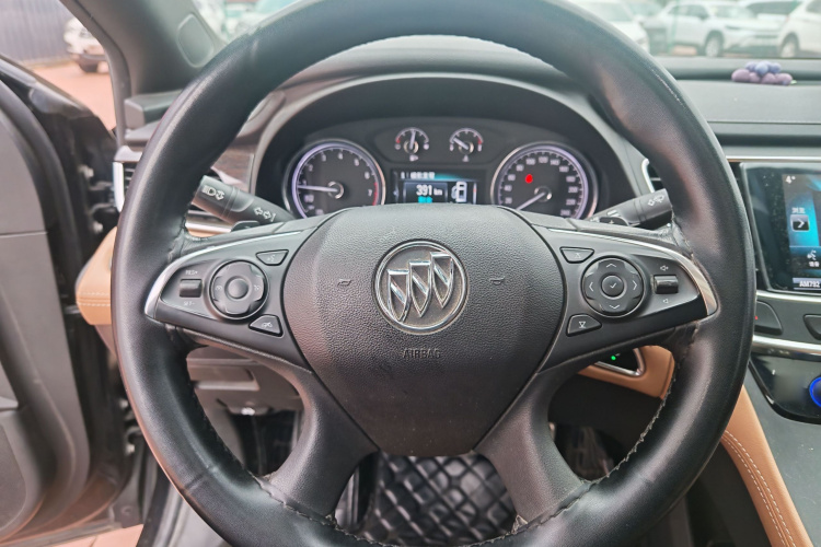 别克 君越 2016款 20T 精英型中控内饰7008