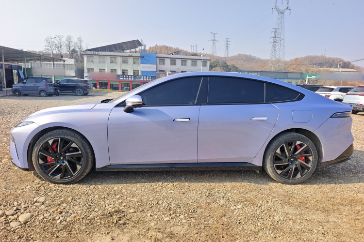 东风奕派 eπ007 2024款 620Pro版车身外观4