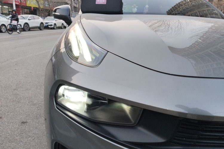 领克03 2021款 1.5TD DCT劲 冠军版车身外观8