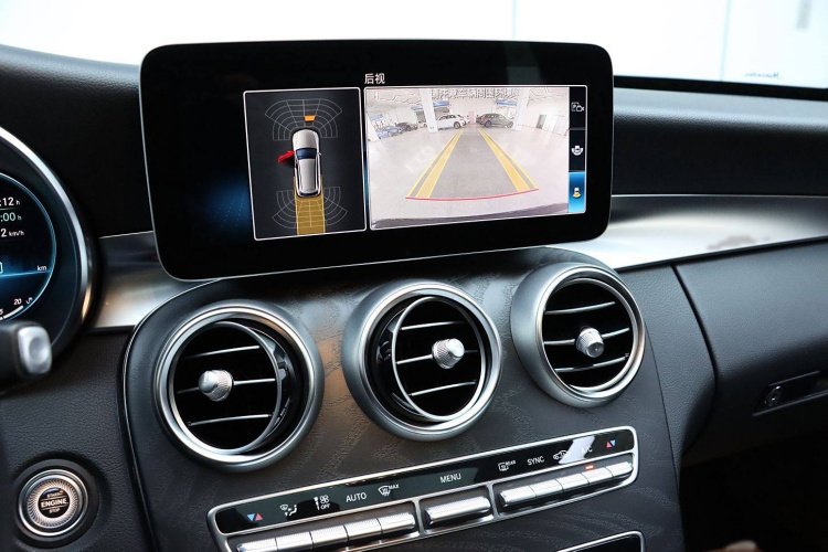 奔驰C级(进口) 2020款 改款 C 260 旅行轿车中控内饰7009