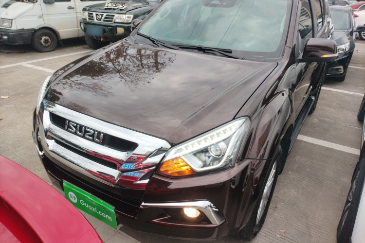 五十铃 mu-X牧游侠 2022款 2.0T 汽油自动四驱劲悦型 5座车身外观2