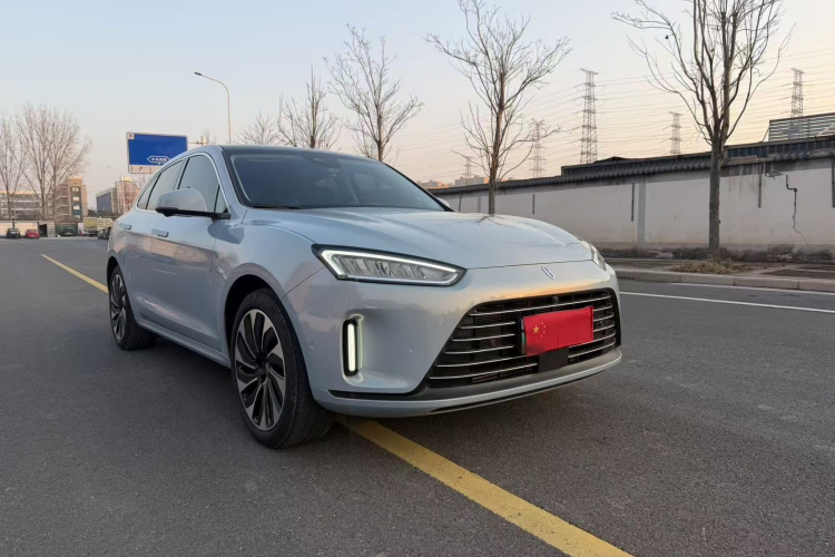 鸿蒙智行 问界M5 2022款 增程四驱旗舰版车身外观6003