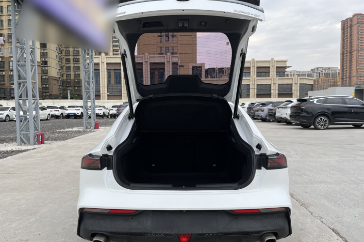 长安UNI-V 2022款 1.5T 智慧领航型中控内饰7008