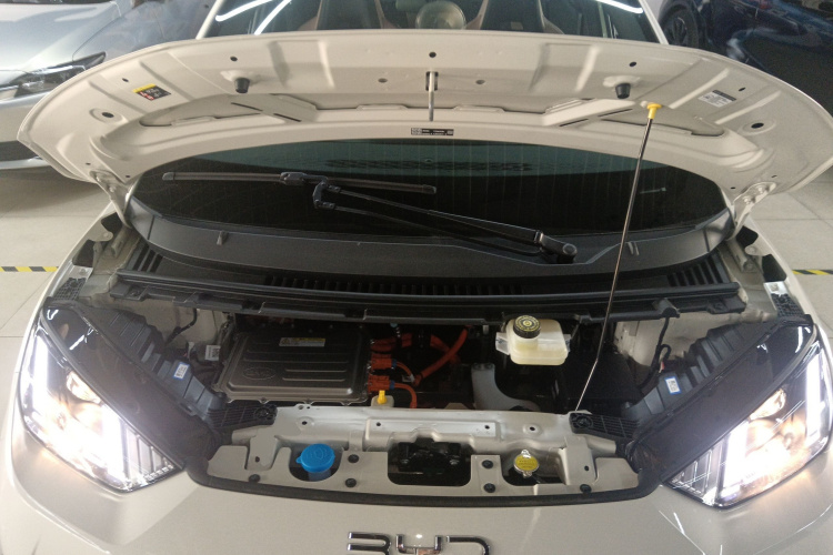 比亚迪 海鸥 2025款 智驾版 305km 活力版机舱底盘24