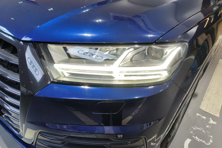 奥迪Q7 2018款 45 TFSI 技术型局部细节36