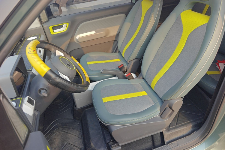 五菱汽车 宏光MINIEV 2022款 GAMEBOY 300km 玩咖款 磷酸铁锂局部细节19