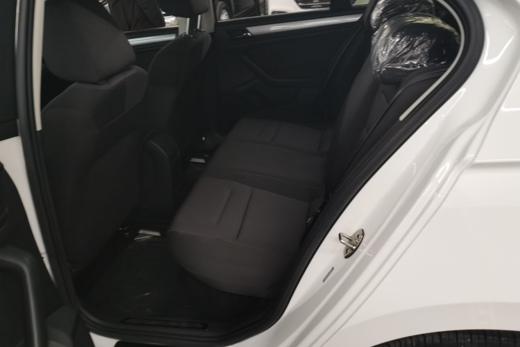 大众 2019款 改款 宝来·传奇 1.5L 自动时尚型 国VI中控内饰21