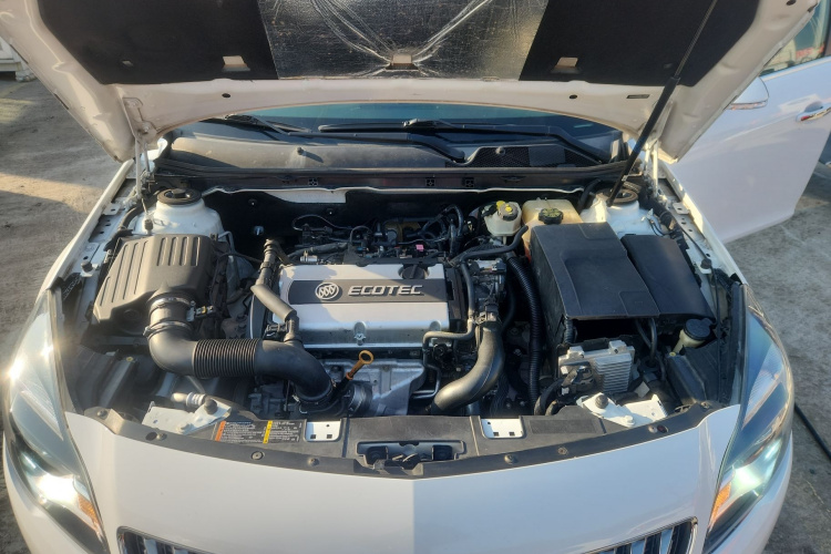 别克 君威 2015款 1.6T 精英技术型机舱底盘24