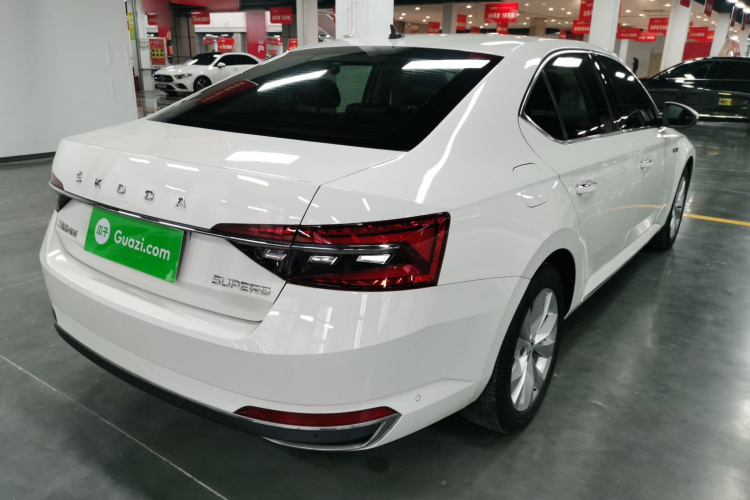 斯柯达 速派 2019款 改款 TSI330 DSG舒适版车身外观6005