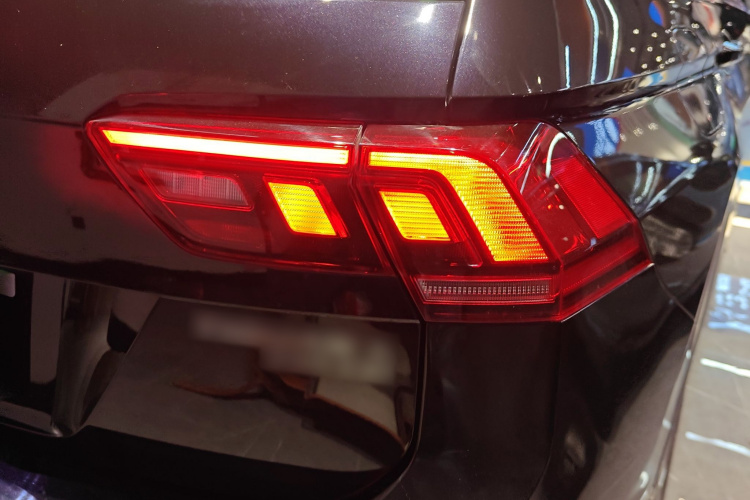 大众 途观L 2017款 330TSI 自动两驱风尚版车身外观6006