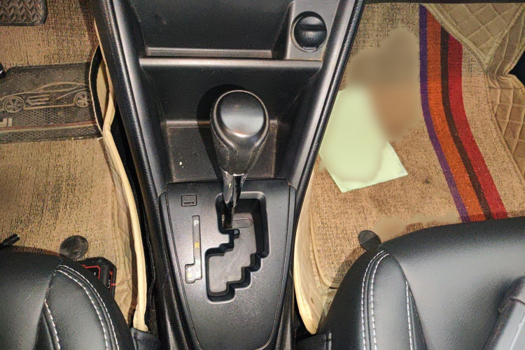 丰田 YARiS L 致享 2017款 1.5E CVT魅动版中控内饰18