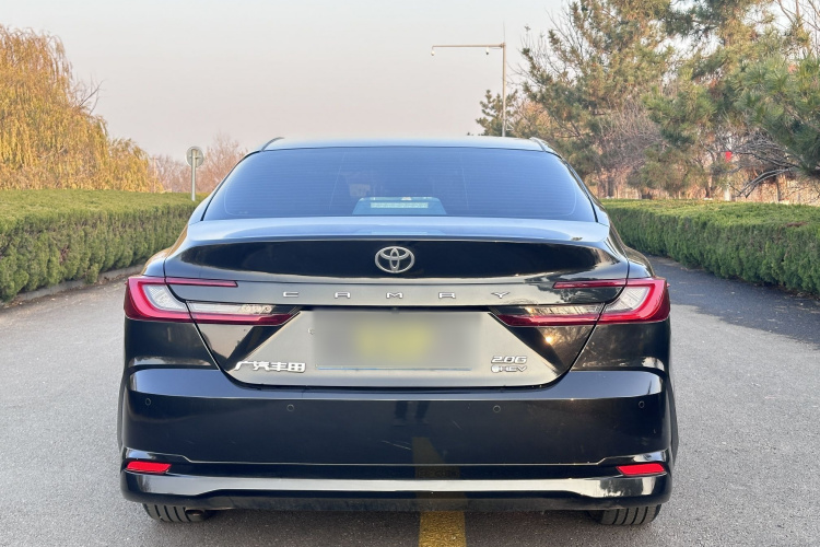 丰田 凯美瑞 2024款  双擎 2.0HG 尊贵版车身外观6003