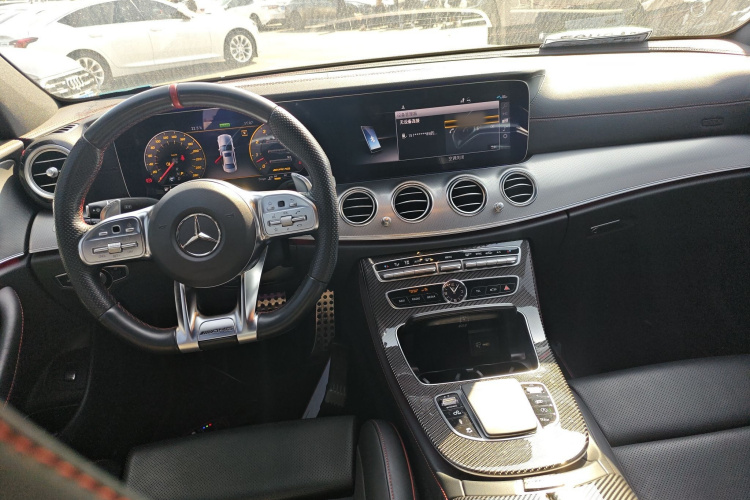奔驰E级AMG 2019款 AMG E 53 4MATIC+中控内饰7002