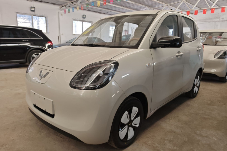 五菱汽车 宏光MINIEV 2025款 四门版 进阶款车身外观1