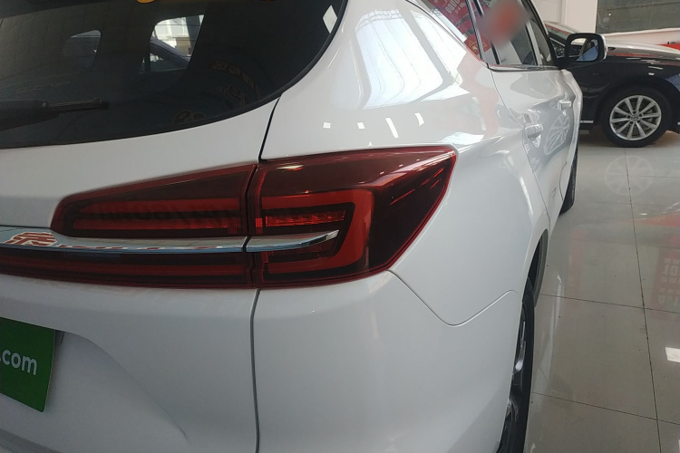 比亚迪 宋 2021款 经典版 1.5T 自动精英型车身外观9