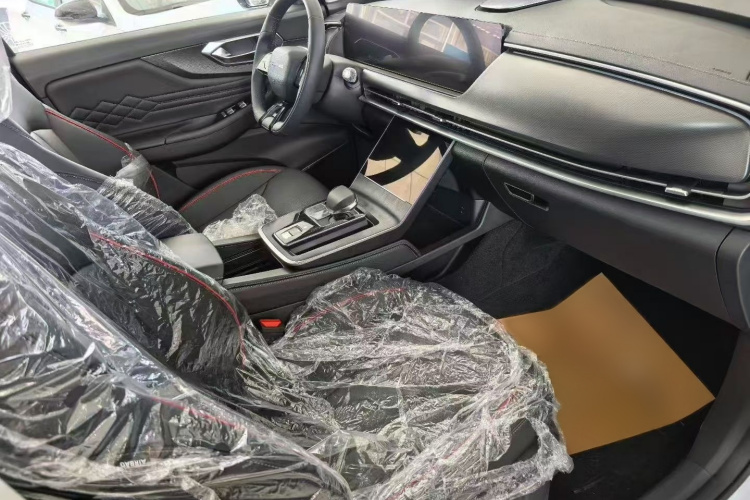 北京汽车 北京X7 2023款 1.5TD DCT优享+版中控内饰7004