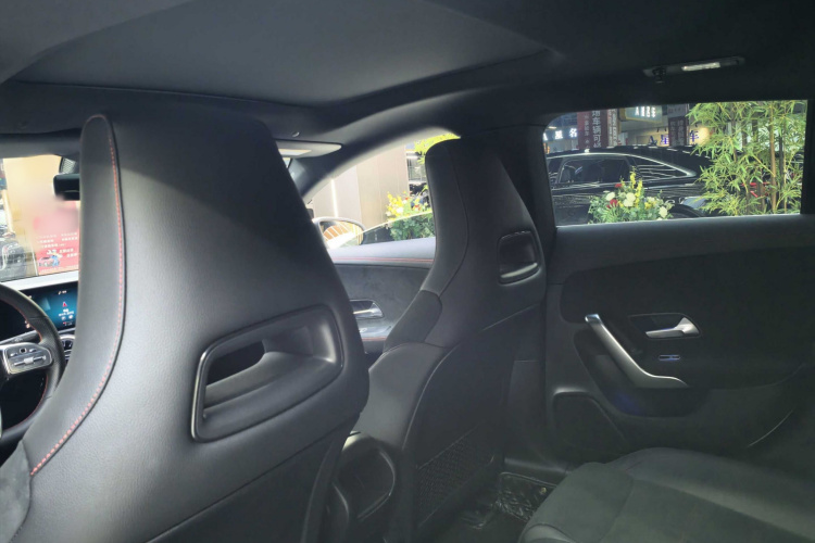 奔驰CLA 2022款 改款 CLA 200 猎跑车中控内饰7008