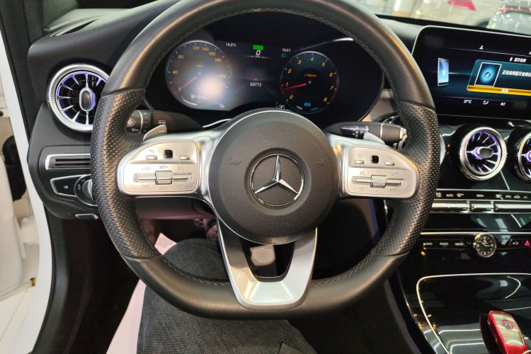 奔驰C级 2020款 改款 C 260 运动版局部细节13