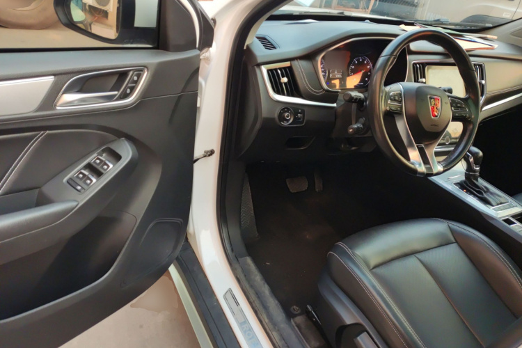 荣威RX5 2018款 20T 两驱自动互联网智惠版中控内饰7003