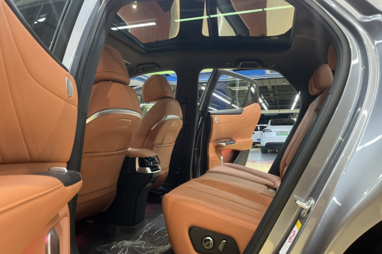 长安启源E07 2025款 增程 四驱 39kWh Ultra高性能版中控内饰7014