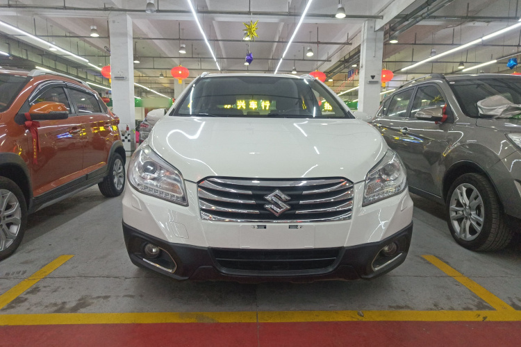 铃木 锋驭 2014款 1.6L CVT两驱精英型车身外观2