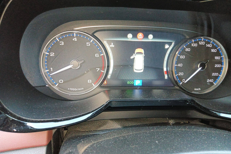 广汽传祺 传祺GS8 2017款 320T 四驱豪华智联版（七座）局部细节14