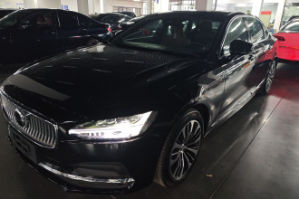 沃尔沃S90 2025款 B5 智逸豪华版