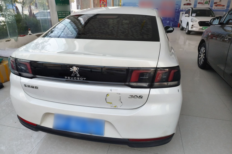 标致308 2018款 1.6L 自动时尚版车身外观6