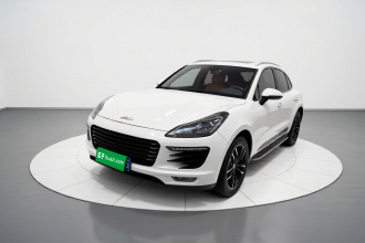 众泰SR9 2017款 2.0T 自动极致之梦版