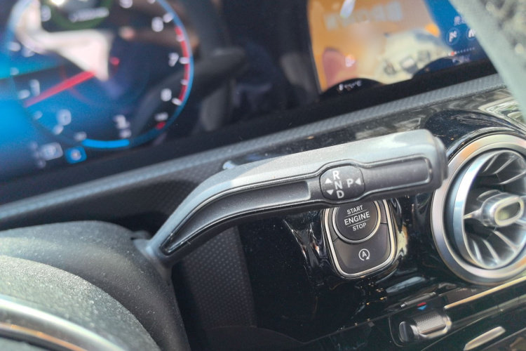 奔驰A级 2019款 改款 A 200 L局部细节18