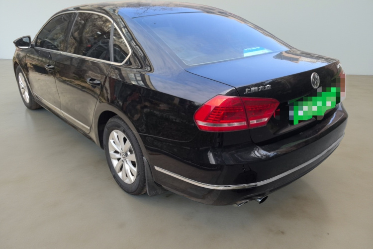 大众 帕萨特 2014款 1.8TSI DSG尊荣版车身外观5
