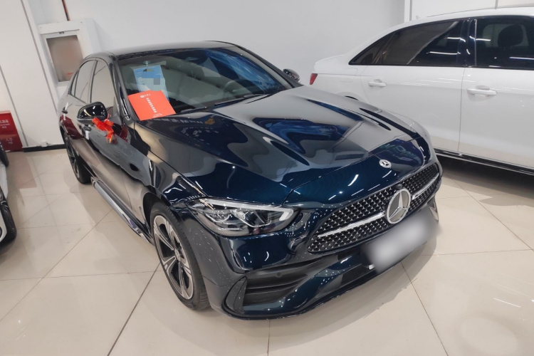 奔驰C级 2022款 C 260 L 皓夜运动版车身外观3