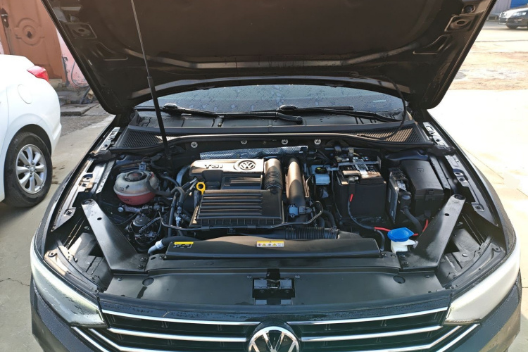 大众 迈腾 2020款 280TSI DSG 舒适型机舱底盘24