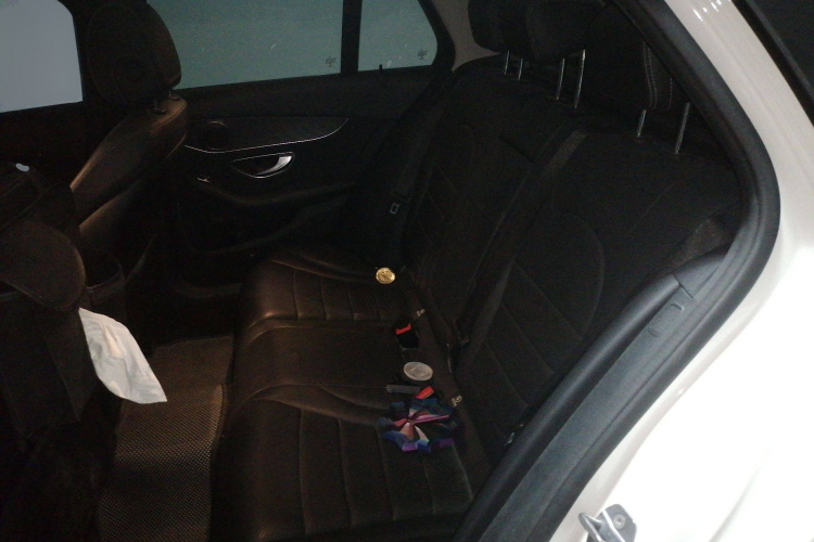 奔驰C级(进口) 2017款 改款 C 180 旅行轿车中控内饰7004