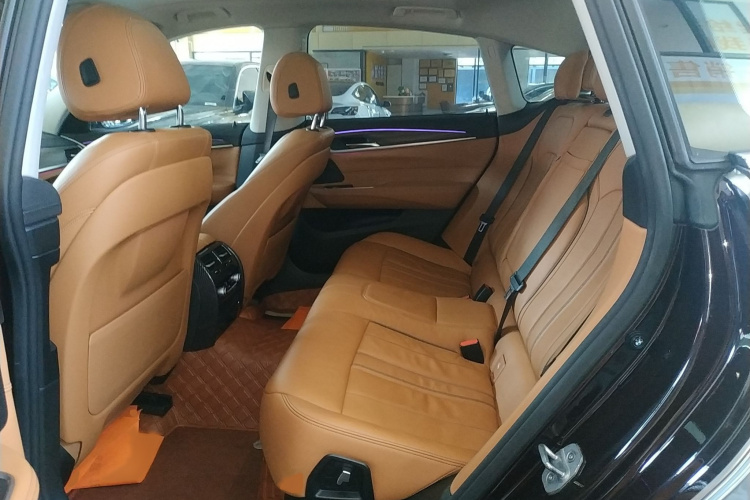 宝马6系GT 2019款 630i 豪华设计套装中控内饰7004