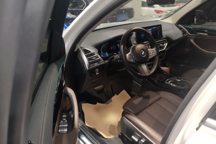 宝马iX3 2022款 领先型中控内饰20