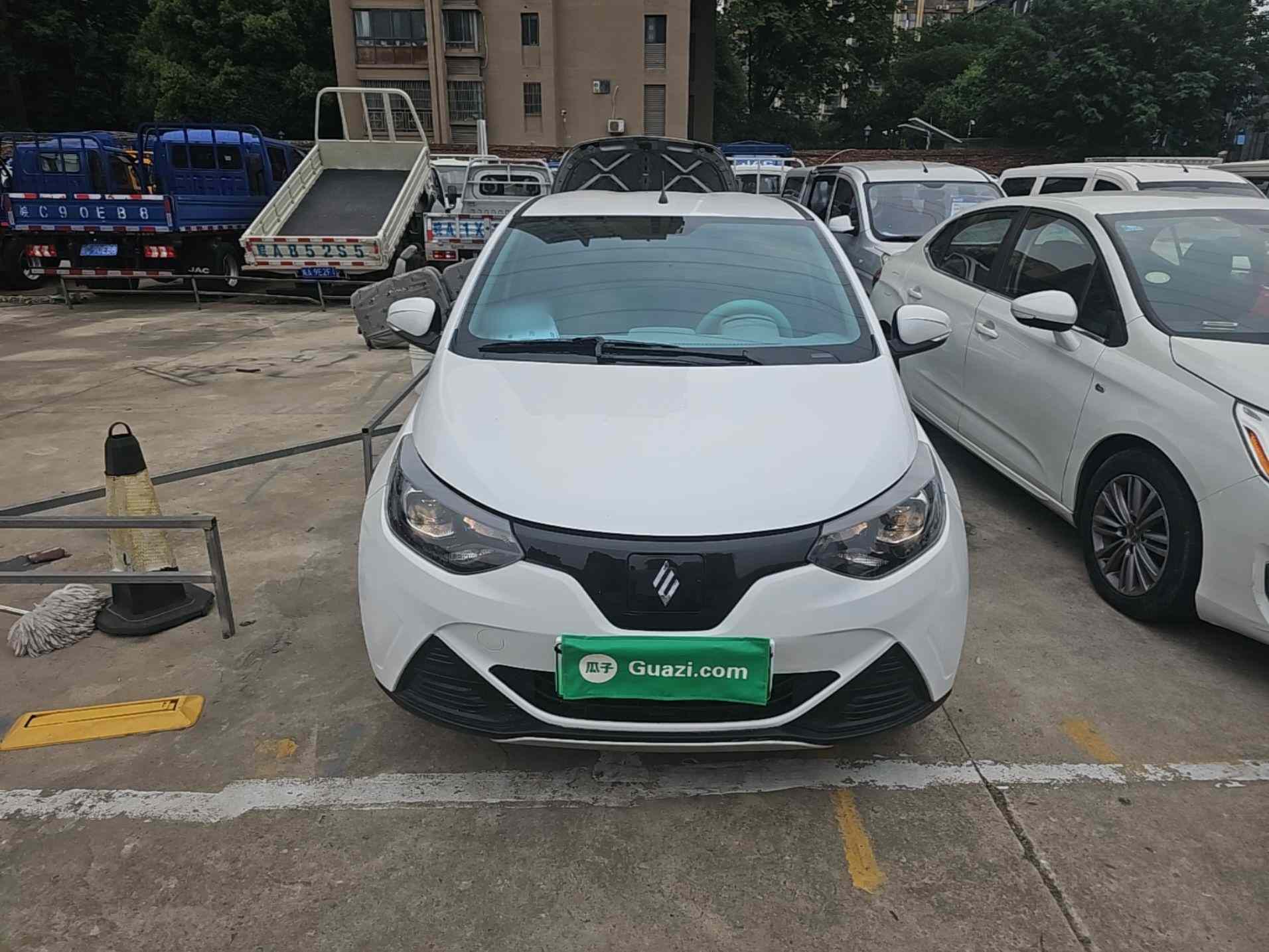 江铃集团新能源 易至EV2 2024款 201km 舒适型(1)