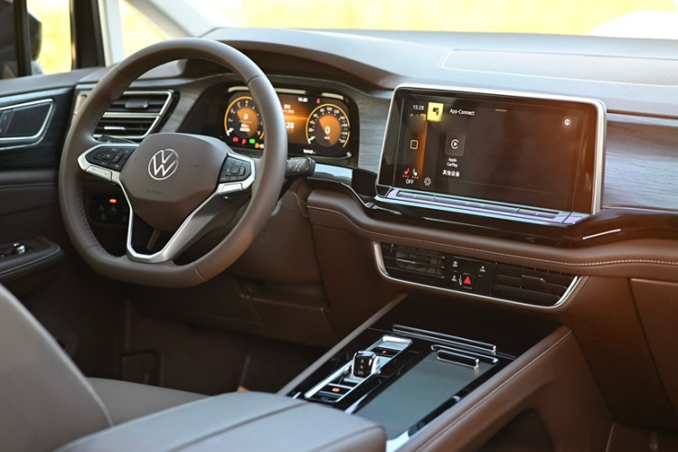 大众 威然 2023款 改款 380TSI 尊驰版中控内饰7009