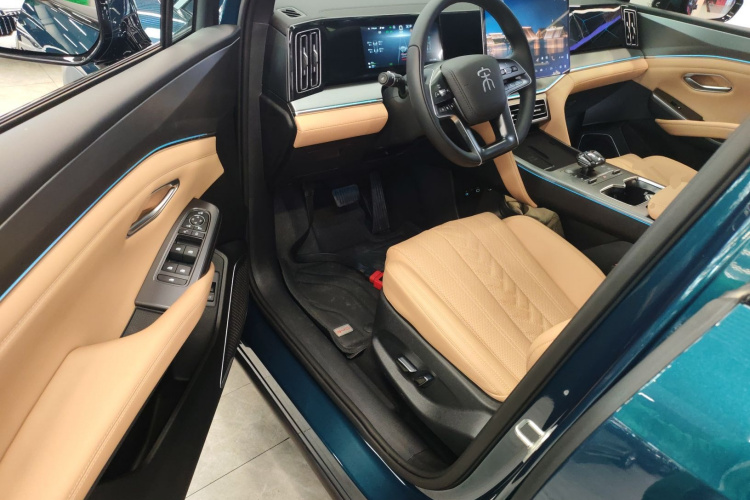 比亚迪 宋L DM-i 2024款 160km 卓越型中控内饰7003