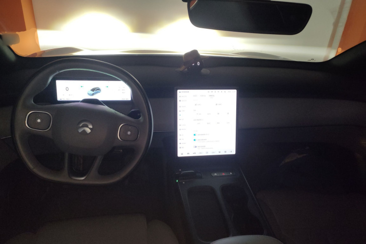 蔚来ET5T 2024款 75kWh Touring中控内饰7002