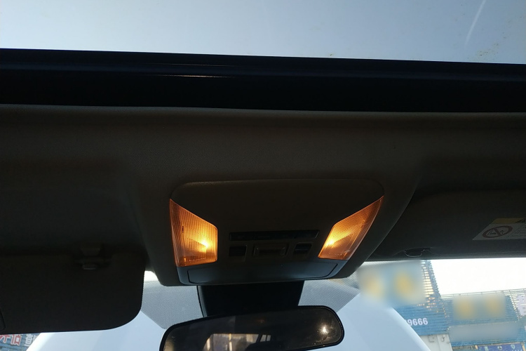 丰田 威兰达 2020款 2.0L CVT两驱豪华版局部细节22