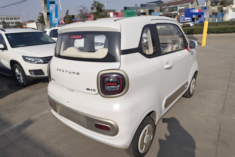 奔腾小马 2025款 222km 灵动马车身外观7