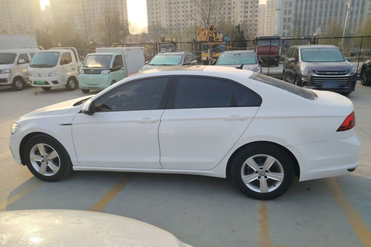 大众 凌渡 2021款 230TSI DSG风尚版车身外观4