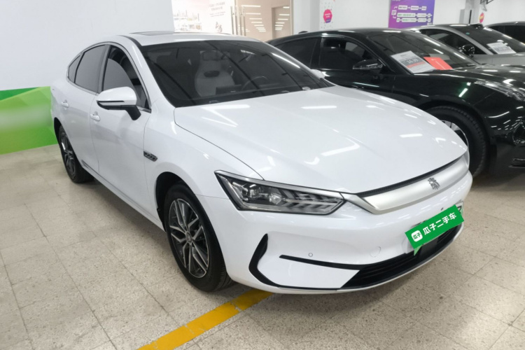 比亚迪 秦PLUS 2023款 冠军版 EV 510KM超越型车身外观3