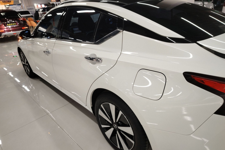 日产 天籁 2021款 2.0L XL 舒适版车身外观6003