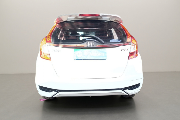 本田 飞度 2018款 1.5L CVT舒适天窗版车身外观6