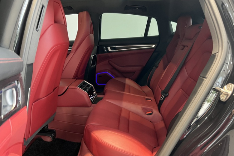 保时捷 2023款 改款 Panamera 2.9T 铂金版中控内饰7008